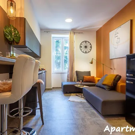 Place4U I Stylish Central Apartment In Pula Apartamento
